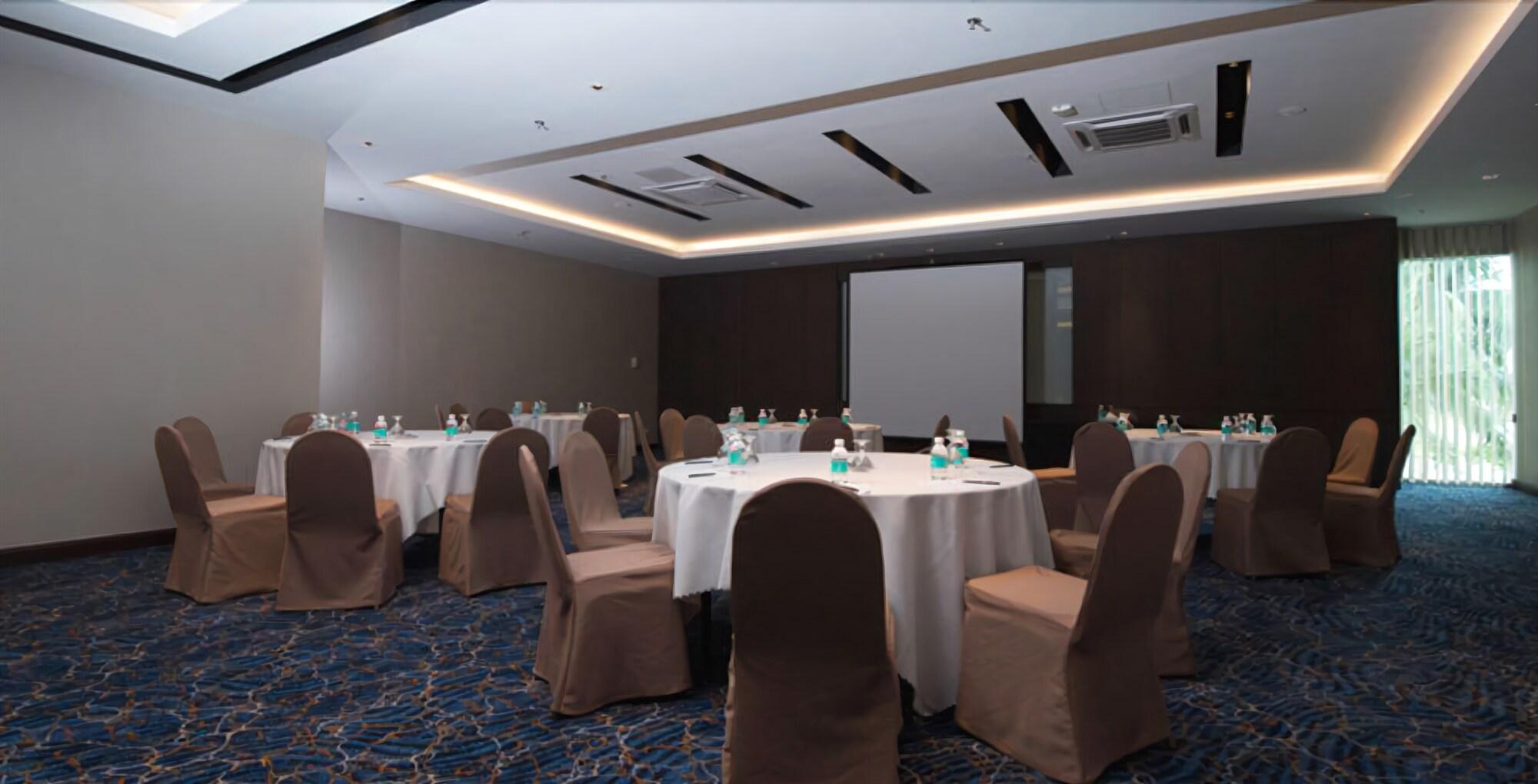 Astana Wing - Riverside Majestic Hotel Kuching Ngoại thất bức ảnh