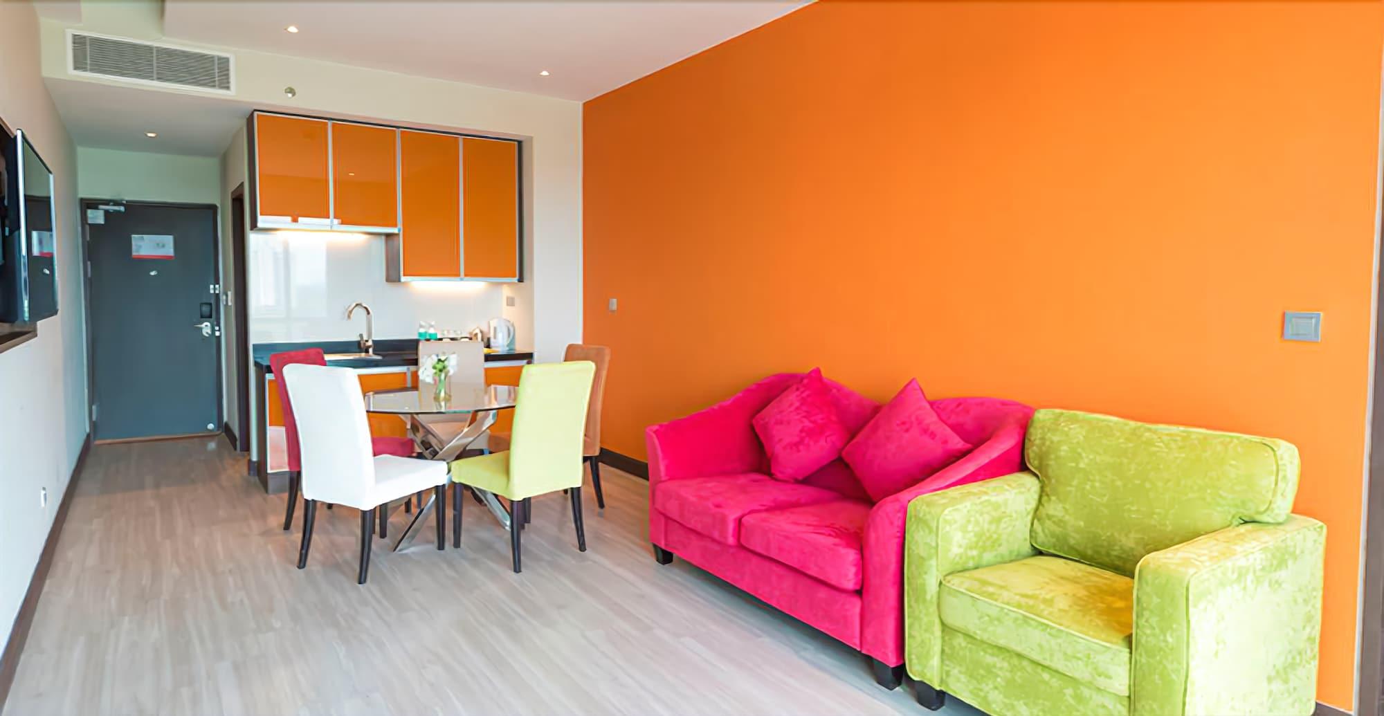 Astana Wing - Riverside Majestic Hotel Kuching Ngoại thất bức ảnh