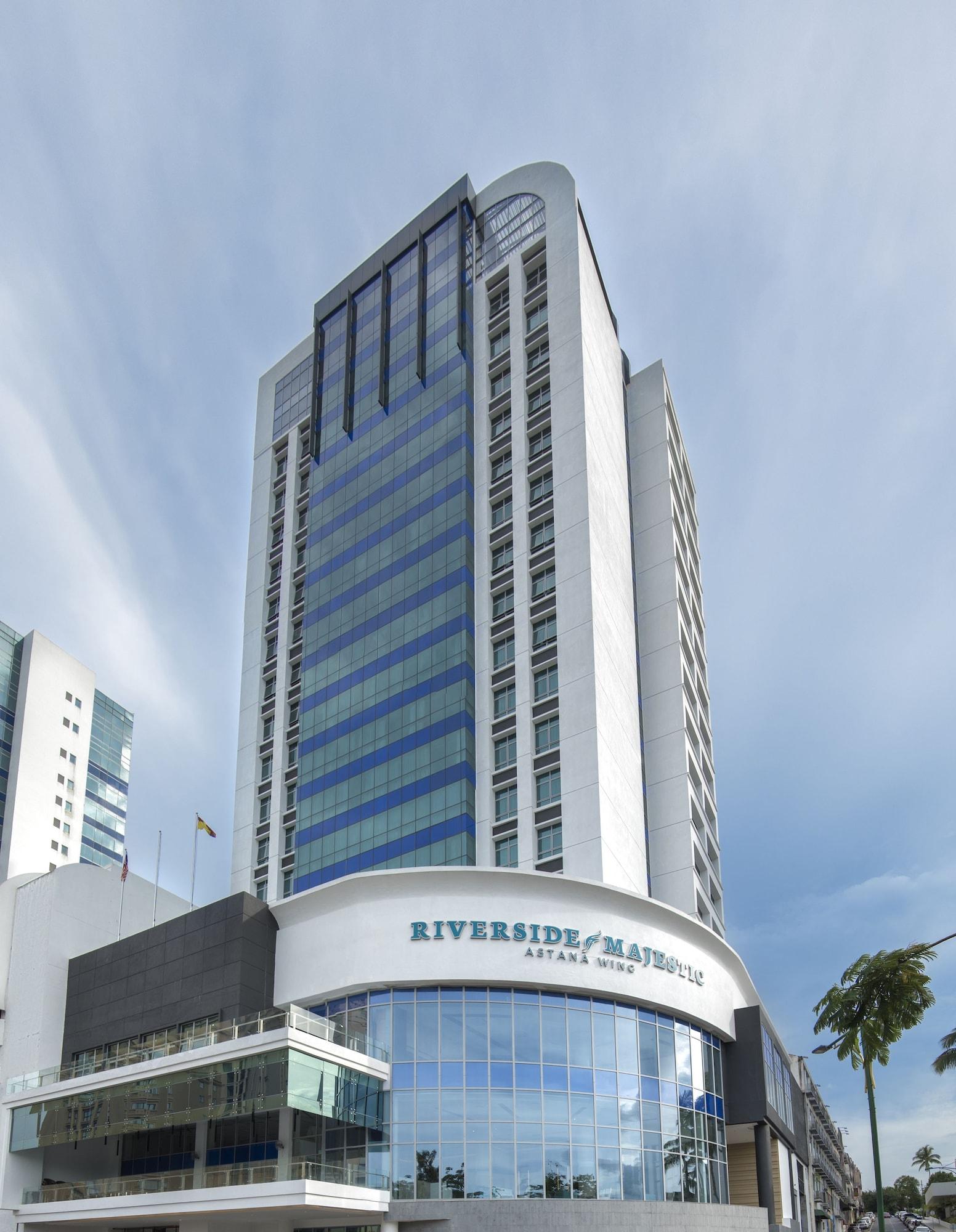 Astana Wing - Riverside Majestic Hotel Kuching Ngoại thất bức ảnh