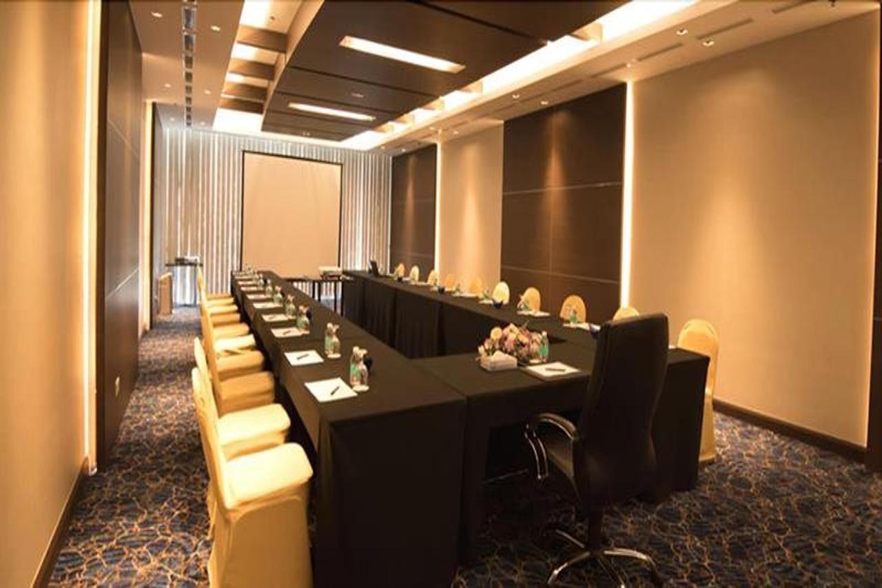 Astana Wing - Riverside Majestic Hotel Kuching Ngoại thất bức ảnh