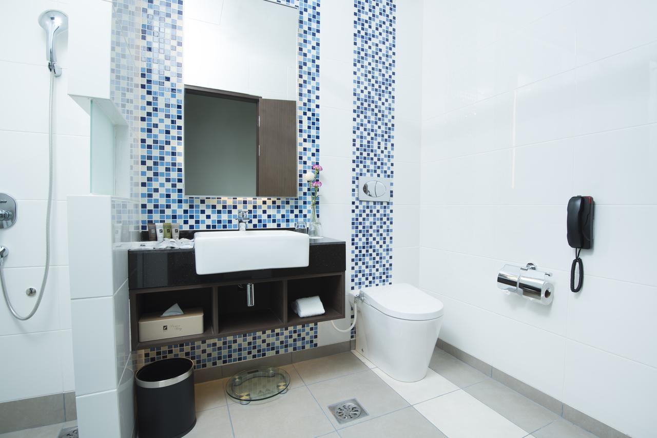 Astana Wing - Riverside Majestic Hotel Kuching Ngoại thất bức ảnh