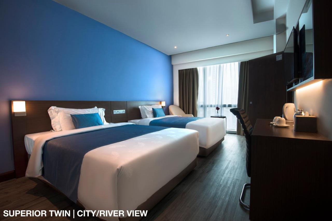 Astana Wing - Riverside Majestic Hotel Kuching Ngoại thất bức ảnh